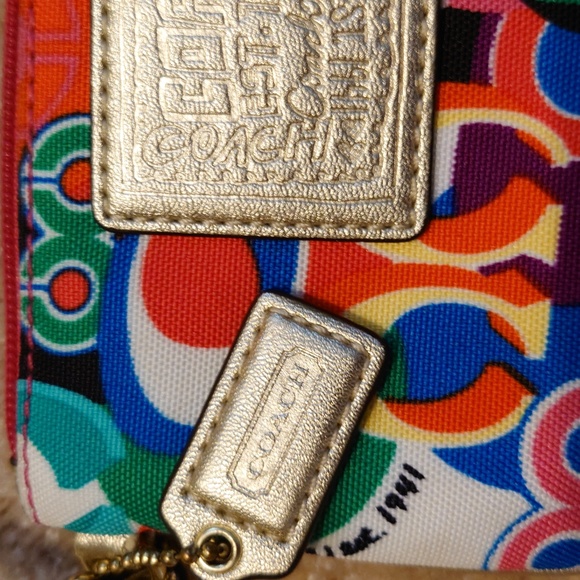 Coach multi-color wristlet - Picture 5 of 7